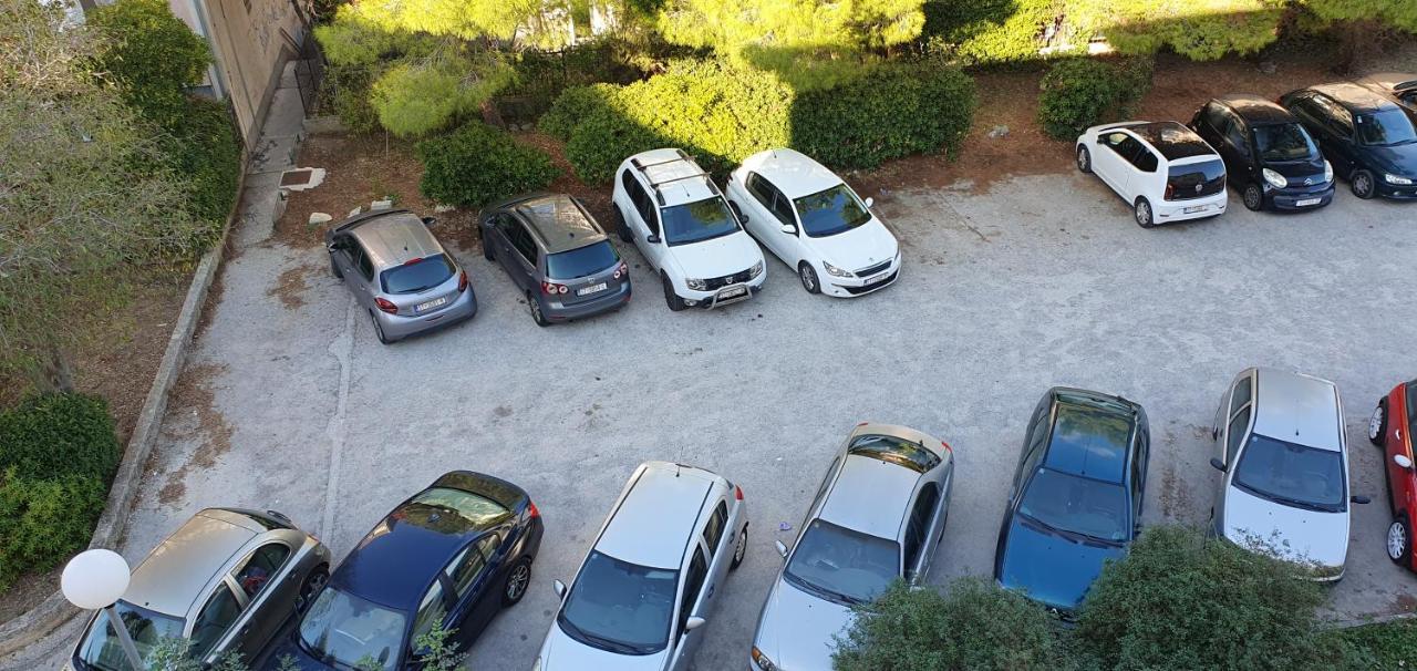 Sundowners Apartment, 52Qm, Double & Single Bed, 10 Min From Old Town Of Split Buitenkant foto