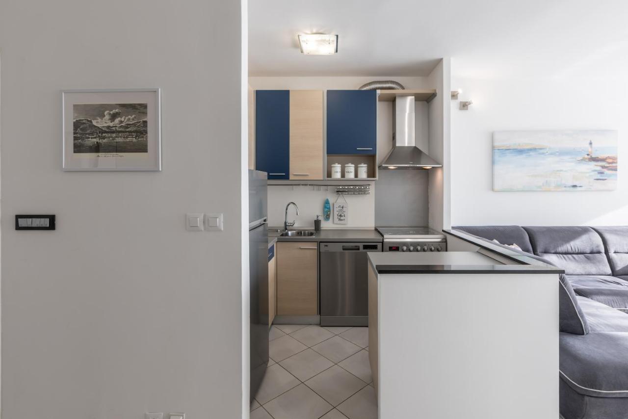 Sundowners Apartment, 52Qm, Double & Single Bed, 10 Min From Old Town Of Split Buitenkant foto